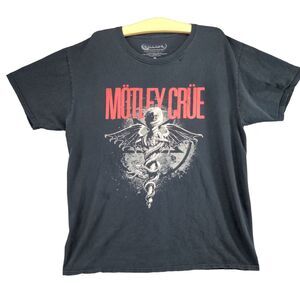Motley Crue T Shirt Size L Dr. Feelgood Graphic Logo 2019 Global Distressed
